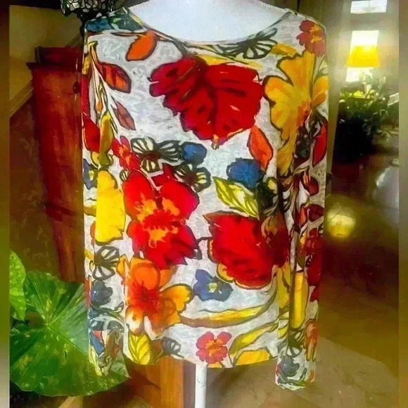 Chico size 2 (Large) 100% cotton. Excellent condition long sleeve crew neck - Picture 3 of 7